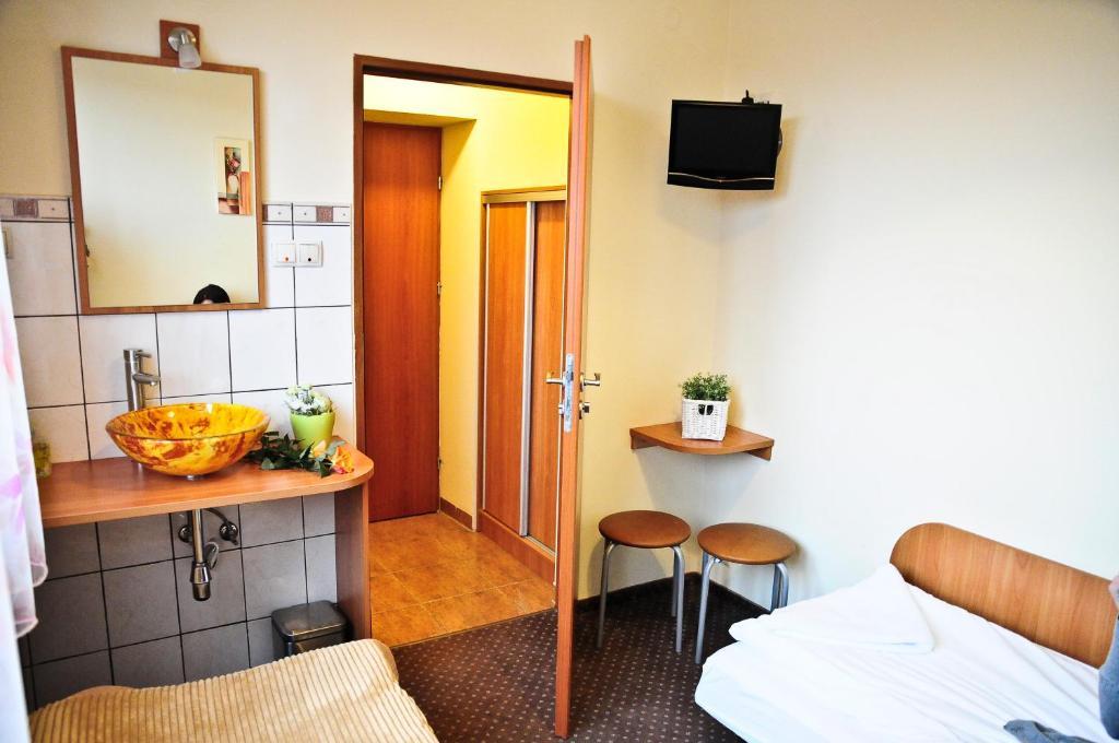 Osrodek Uslug Hotelarskich Kinga Wieliczka Bilik gambar